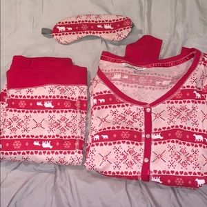 LAST CHANCE Victoria’s Secret Pajama Set